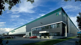 Prologis Celuje w Budowę Spekulacyjną w Czechach BIZNES, Nieruchomości - PRAGA – 19 września 2013 – Prologis, Inc., wiodący globalny właściciel, zarządca i deweloper obiektów dystrybucyjnych poinformował dzisiaj o rozpoczęciu budowy obiektu spekulacyjnego o powierzchni 22 500 metrów kwadratowych w Prologis Park Prague D1 West.