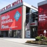 Black Red White wprowadza nowy standard salonów firmowych