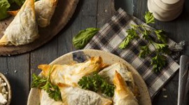 Przywołaj greckie słońce – spanakopita na poprawę pogody