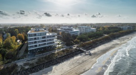 Kolejny budynek Dune Resort z pozwoleniem na użytkowanie BIZNES, Nieruchomości - Niebawem zakończy się budowa całego kompleksu luksusowych apartamentów Dune Resort. Właśnie uzyskano pozwolenie na użytkowanie drugiego, a zarazem największego z trzech zaplanowanych budynków. Deweloperem jest Firmus Group.