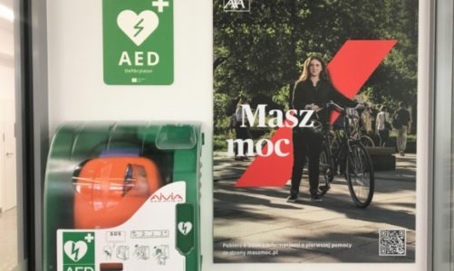 Masz moc w WTT – w budynku zainstalowano defibrylatory AED