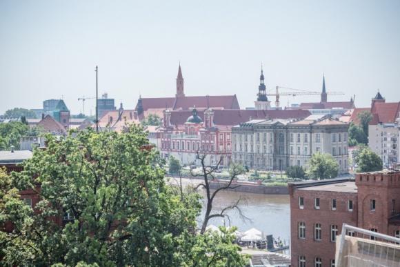 Widok na cztery strony Wrocławia. Luksus jest w modzie